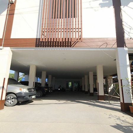 Siriwat Apartment Chiang Mai Eksteriør billede